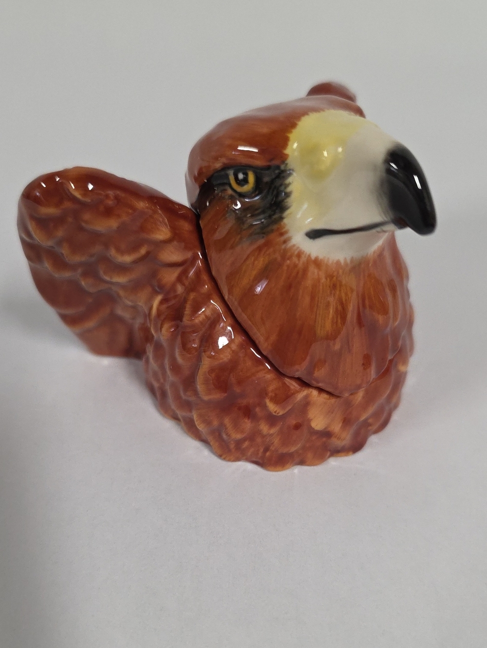 Kevin Francis Face Pots 2002 Golden Eagle, Collectibles